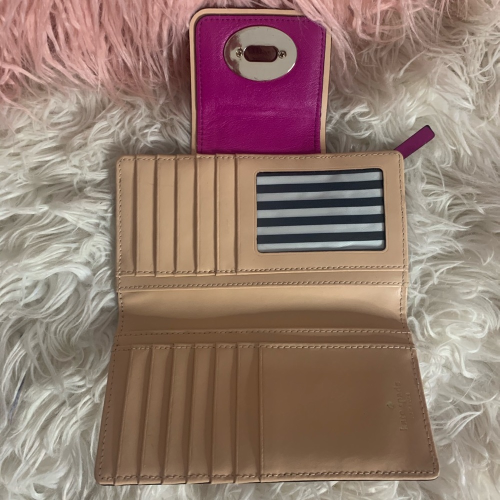 Wallet - Picture 2 of 3